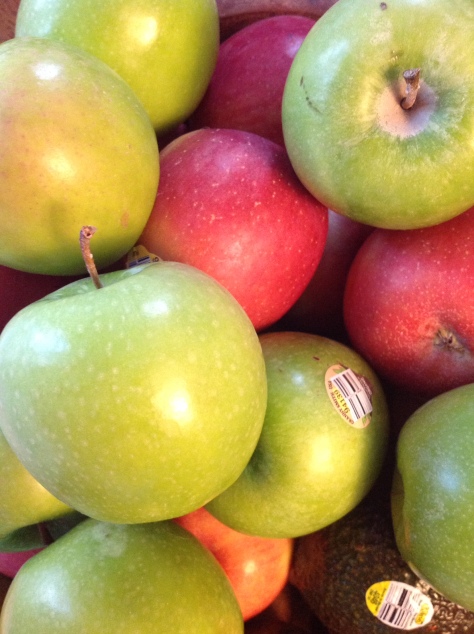 Apples: Green Apples are the best to juice with!  Whats your apple choice? 